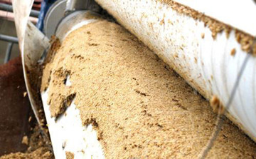 帶式壓濾機氣缸不能運轉，壓濾機張緊氣缸滾輪故障怎么辦？