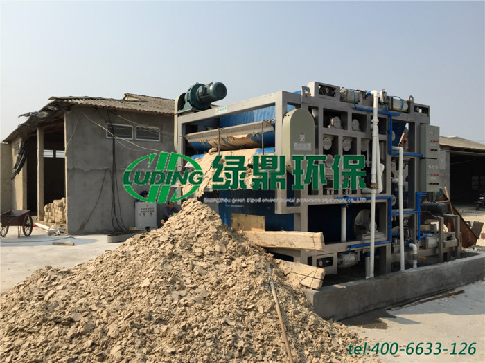 制糖企業甜菜處理問題得到解決引進了帶式壓濾濾機產生的濾泥總量下降了40% 2 制糖企業甜菜處理問題得到解決引進了帶式壓濾濾機產生的濾泥總量下降了40% 2