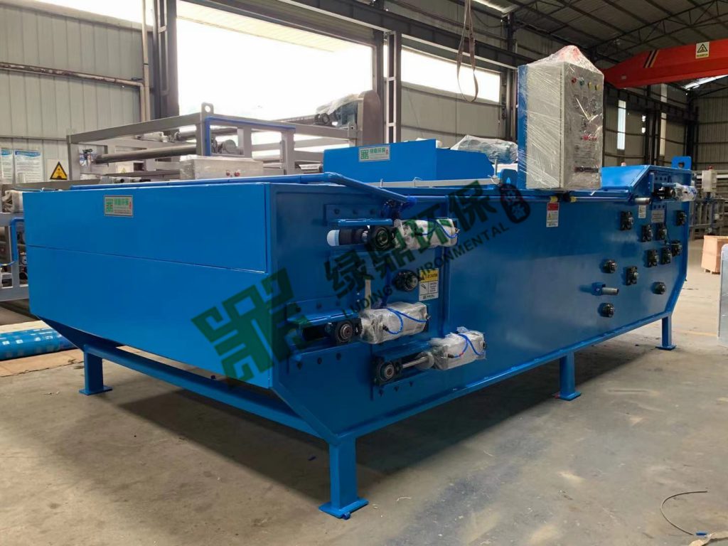 標準緊湊款帶式壓濾機工廠污泥處理設(shè)備 8